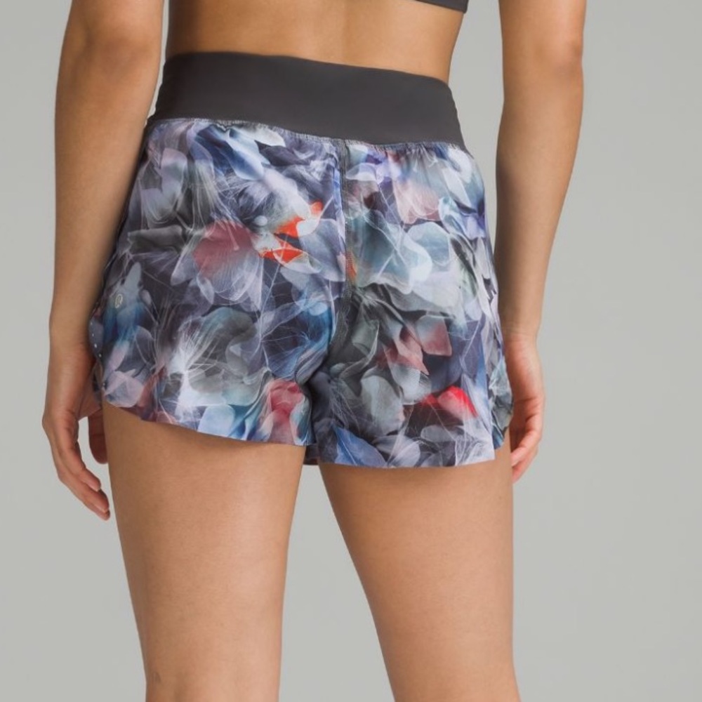 NWT Lululemon Fast and Free High Rise Classic Short 3" Luminescent Floral Multi - Picture 6 of 10